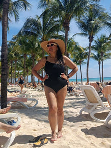 Traje de baño kaway asimétrico hebilla dorada negro
