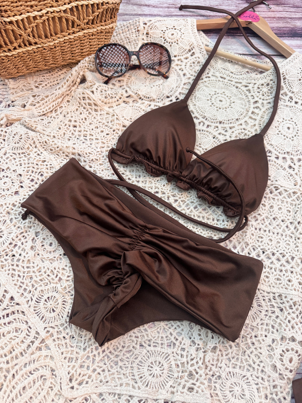 Tanga fitness tiro medio mocha mousse