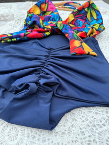 Traje de baño Maitai entero azul y flores