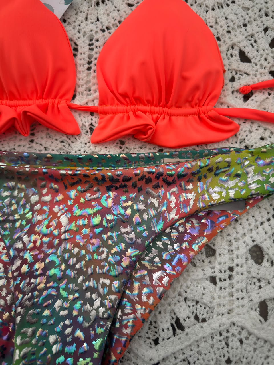 Conjunto ibiza naranjo neon tanga clasica holografica
