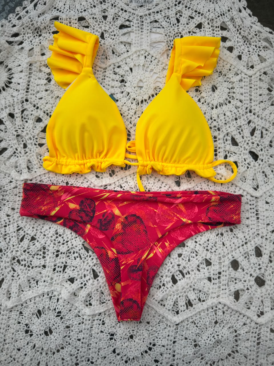 Conjunto ibiza con vuelos tanga brasil corazones