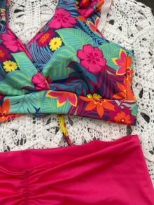 Conjunto Margaret flores tropicales y tanga fitness TM sandia