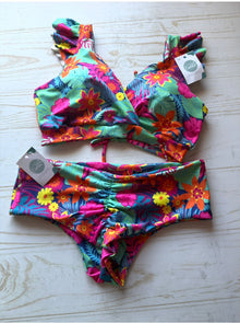 Conjunto top Margaret tanga fitness tiro medio flores tropicales